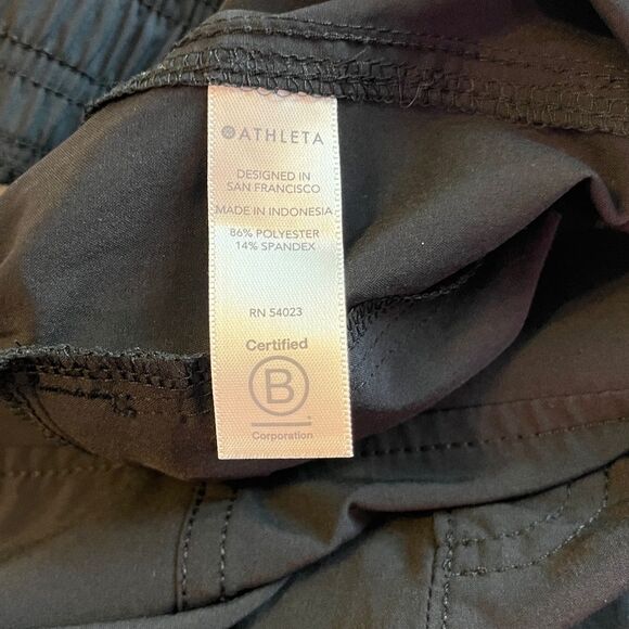 Athleta Chelsea Utility Jogger Sz 12 Black Cargo Gym Mid-Rise Stretch Athleisure - Picture 14 of 15